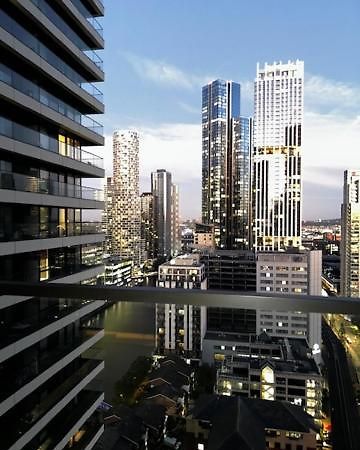 Апартаменти Luxury High Rise 2-Bed With Lovely View In Canary Wharf Лондон Екстер'єр фото